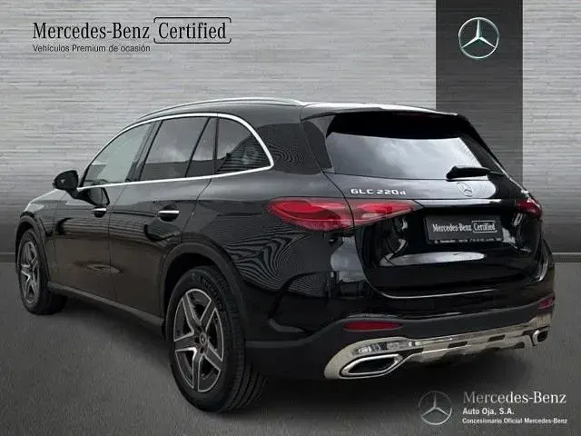 Usado Mercedes GLC220 197 CV (144 kW) 2024 Negro obsidiana SUV