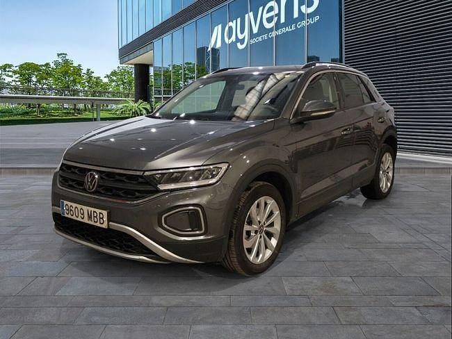 Usado VW T-Roc Life 116 CV (85 kW) 2022 Gris SUV