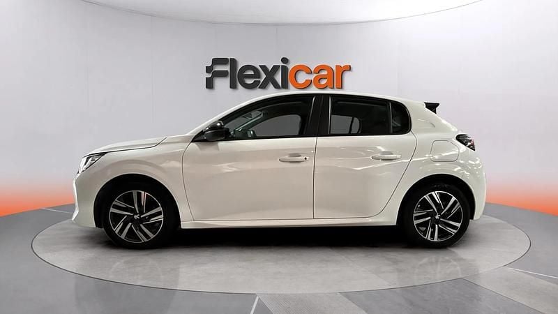 Usado Peugeot 208 Active 102 CV (75 kW) 2023 Blanco Utilitario