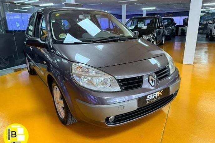 Usado Renault Scénic II Dynamique 105 CV (77 kW) 2006 Monovolumen