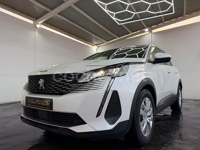 Usado Peugeot 3008 Active 130 CV (95 kW) 2021 Blanco SUV