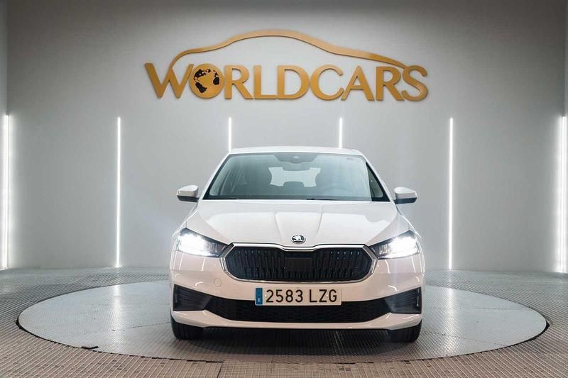 Usado Skoda Fabia 95 CV (69 kW) 2022 Blanco Berlina