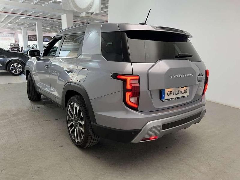 Usado Ssangyong (KGM) Torres 163 CV (119 kW) 2023 Gris SUV