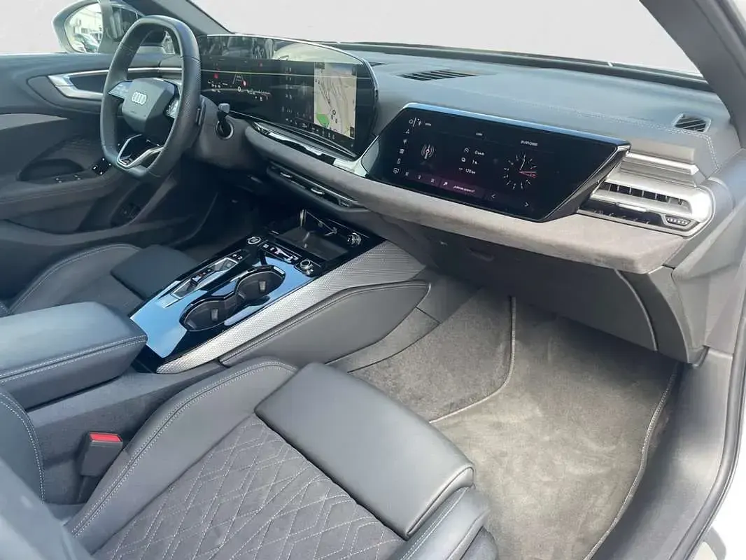 Usado Audi A5 299 CV (219 kW) 2025 Blanco Berlina