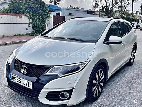 Blanco Usado 2016 Honda Civic Elegance Familiar | 7500 € - Imagen 1/4