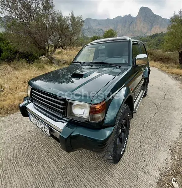Usado Mitsubishi Montero 125 CV (91 kW) 1998 Verde SUV