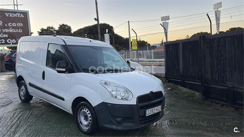 Blanco Usado 2011 Fiat Doblò Monovolumen | 3500 € (Precio justo) - Imagen 1/4