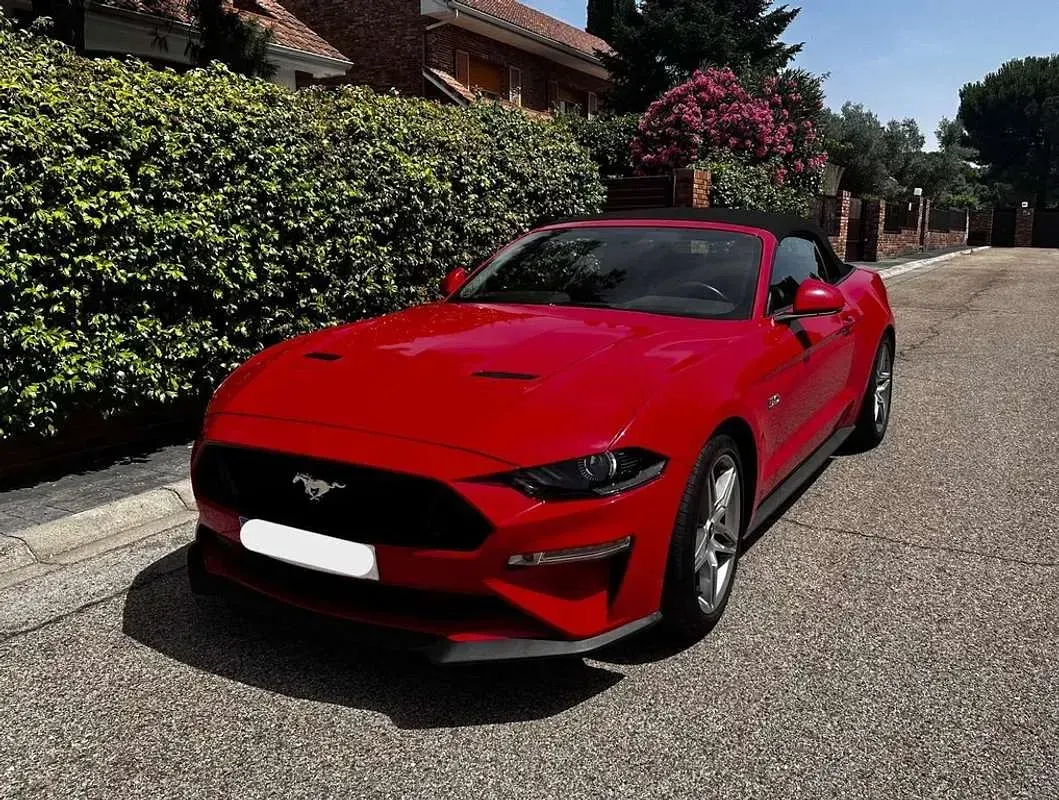 Usado Ford Mustang GT 417 CV (306 kW) 2018 Rojo Descapotable