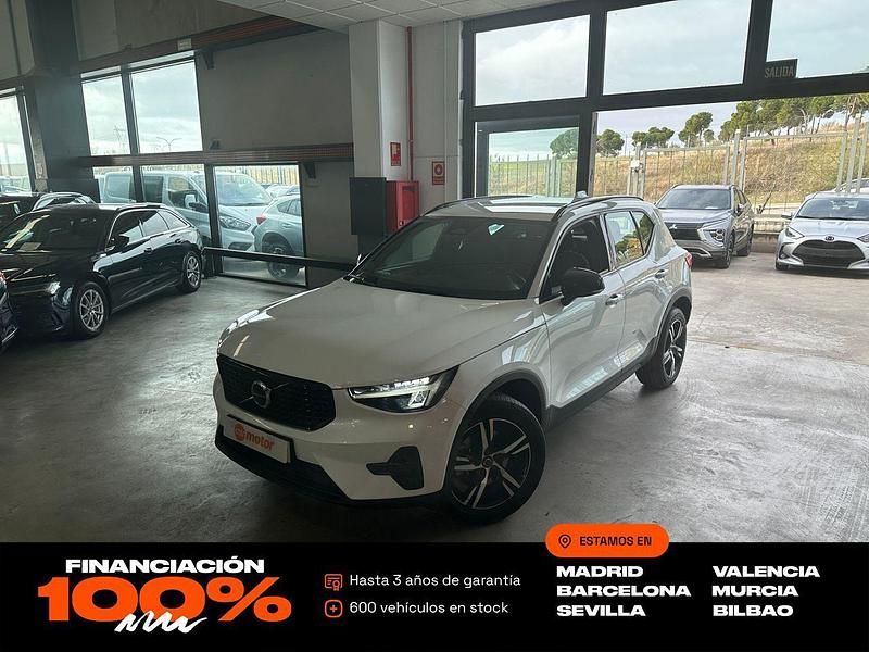 Usado Volvo XC40 Plus 165 CV (121 kW) 2024 Blanco SUV
