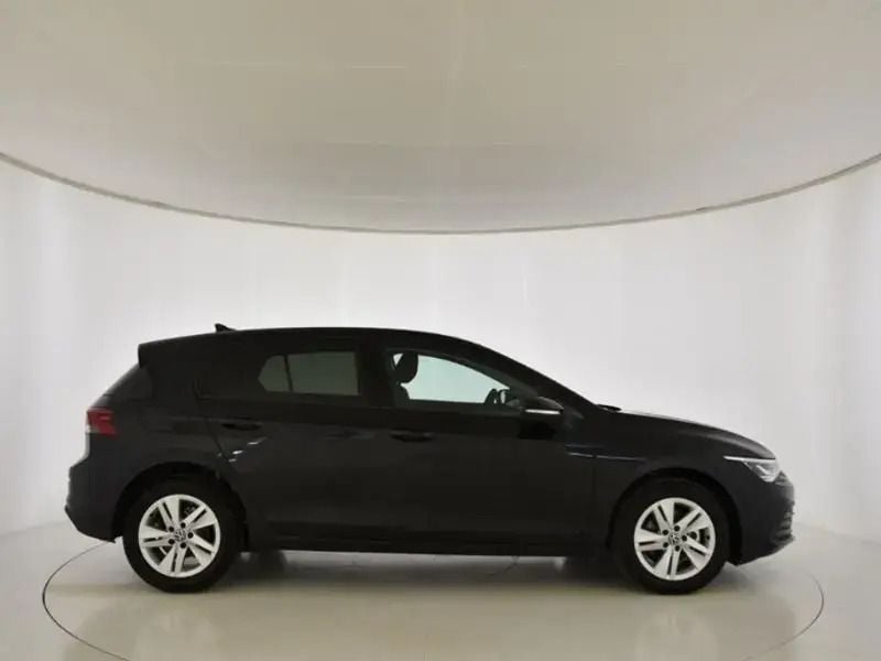 Usado VW Golf Alltrack 115 CV (84 kW) 2023 Negro Familiar