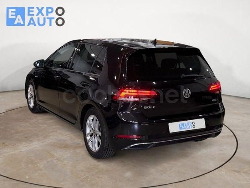 Usado VW Golf VII Advance 130 CV (95 kW) 2019 Negro Berlina
