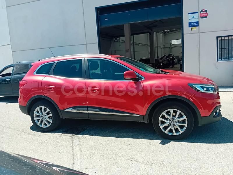 Usado Renault Kadjar Zen 130 CV (95 kW) 2016 Rojo SUV