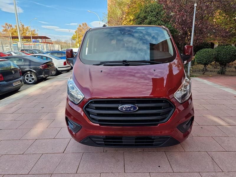 Usado Ford Transit Custom Trend 130 CV (95 kW) 2021 Rojo Familiar