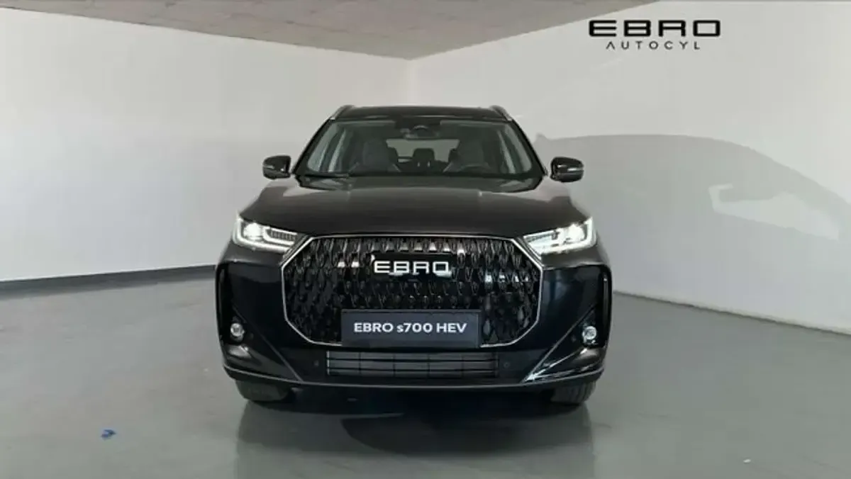 Nuevo Ebro s700 Luxury 224 CV (164 kW) 2026 Negro SUV