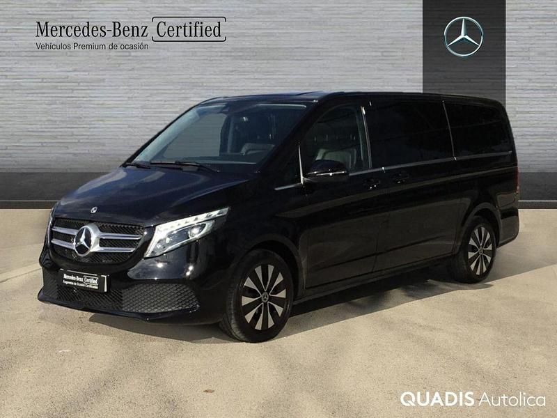 Negro Usado 2022 Mercedes V220 Avantgarde Monovolumen | 52.975 € (Un poco caro) - Imagen 1/4