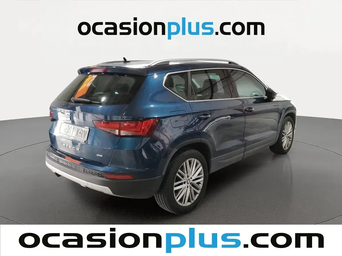 Usado Seat Ateca 4Drive 190 CV (139 kW) 2018 Azul SUV
