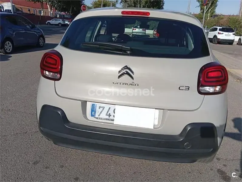 Usado Citroën C3 PureTech 83 CV (61 kW) 2024 Gris / plata Berlina