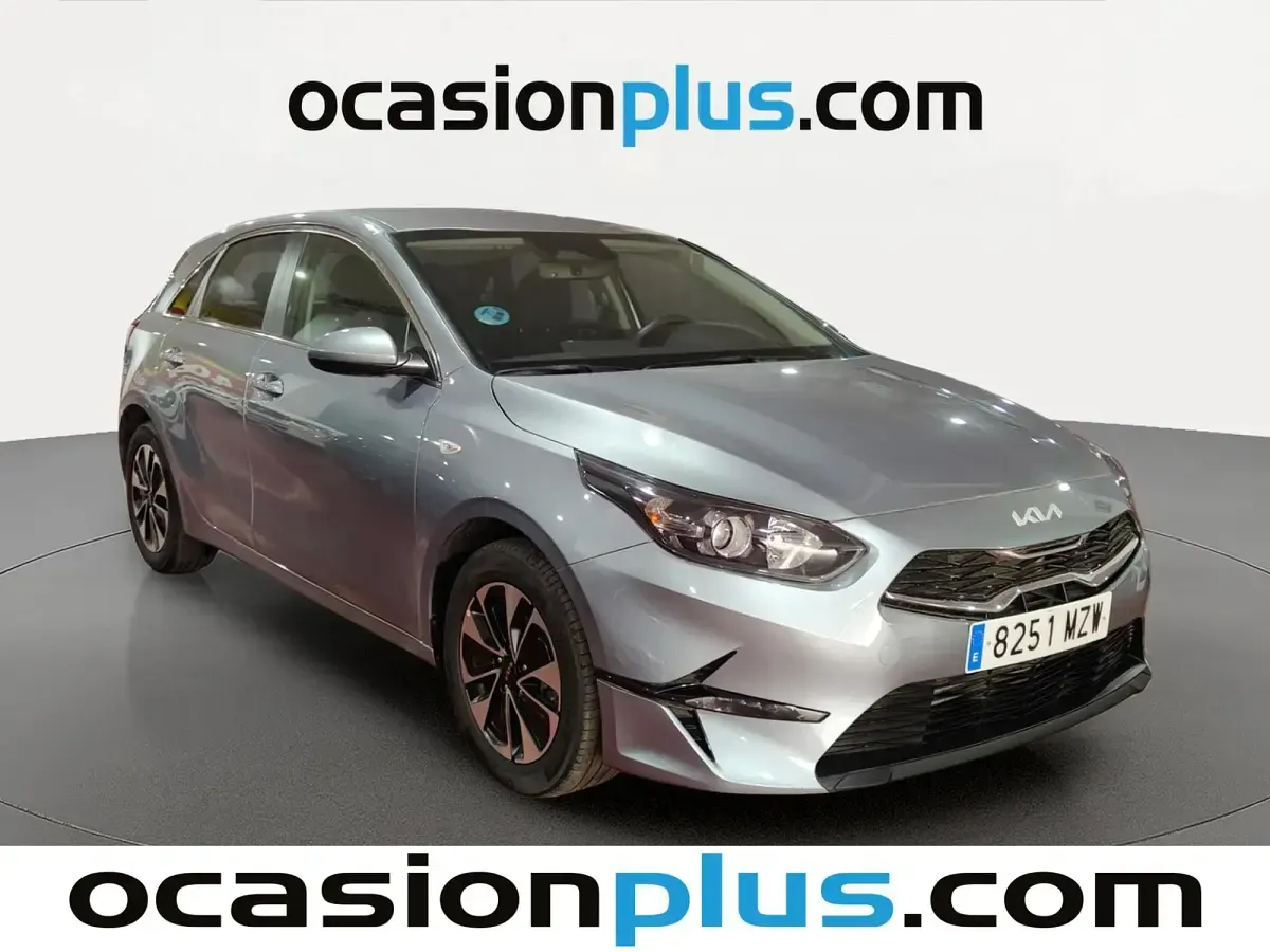 Usado Kia Ceed 101 CV (74 kW) 2025 Gris Utilitario