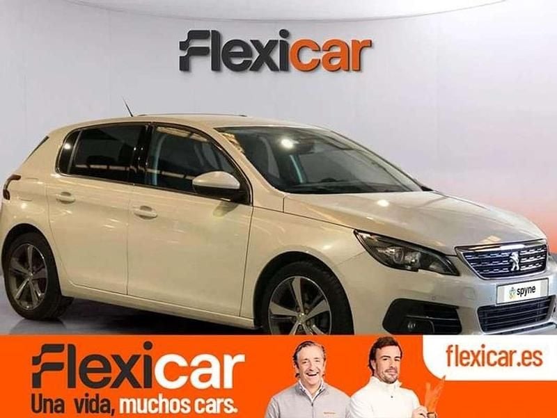 Blanco Usado 2018 Peugeot 308 Allure Utilitario | 11.990 € (Precio justo) - Imagen 1/4