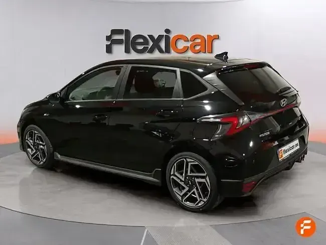 Usado Hyundai i20 N Line 79 CV (58 kW) 2025 Negro Utilitario