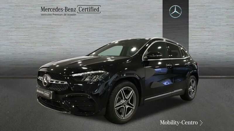 Negro cosmos Usado 2024 Mercedes GLA200 AMG line SUV | 43.300 € (Precio justo) - Imagen 1/4
