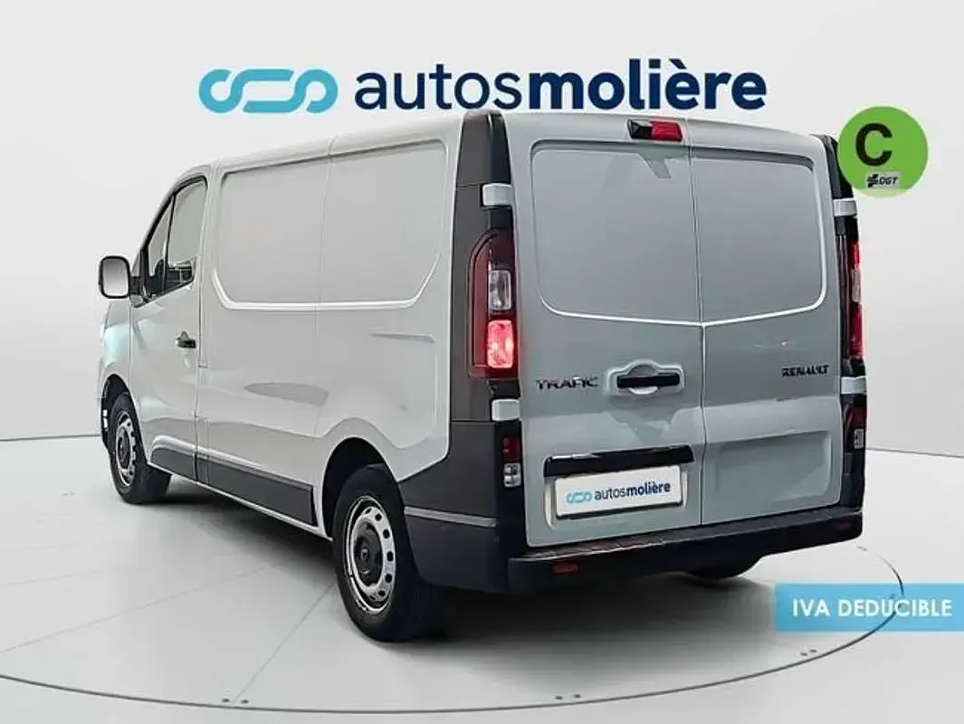 Usado Renault Trafic 131 CV (96 kW) 2023 Blanco Monovolumen