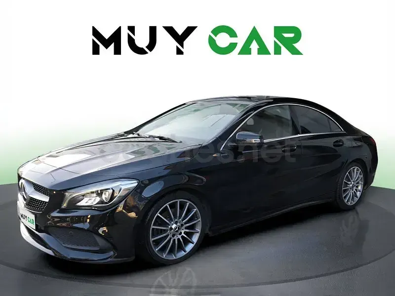 Usado Mercedes CLA220 177 CV (130 kW) 2018 Negro Coupe