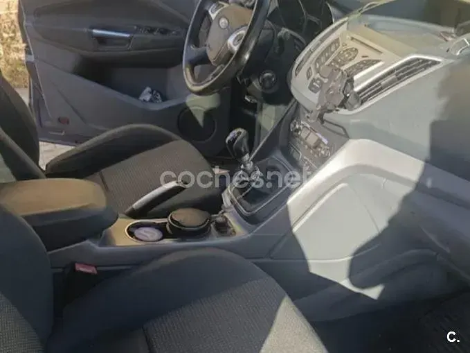 Usado Ford C-MAX Trend 125 CV (91 kW) 2013 Gris / plata Monovolumen