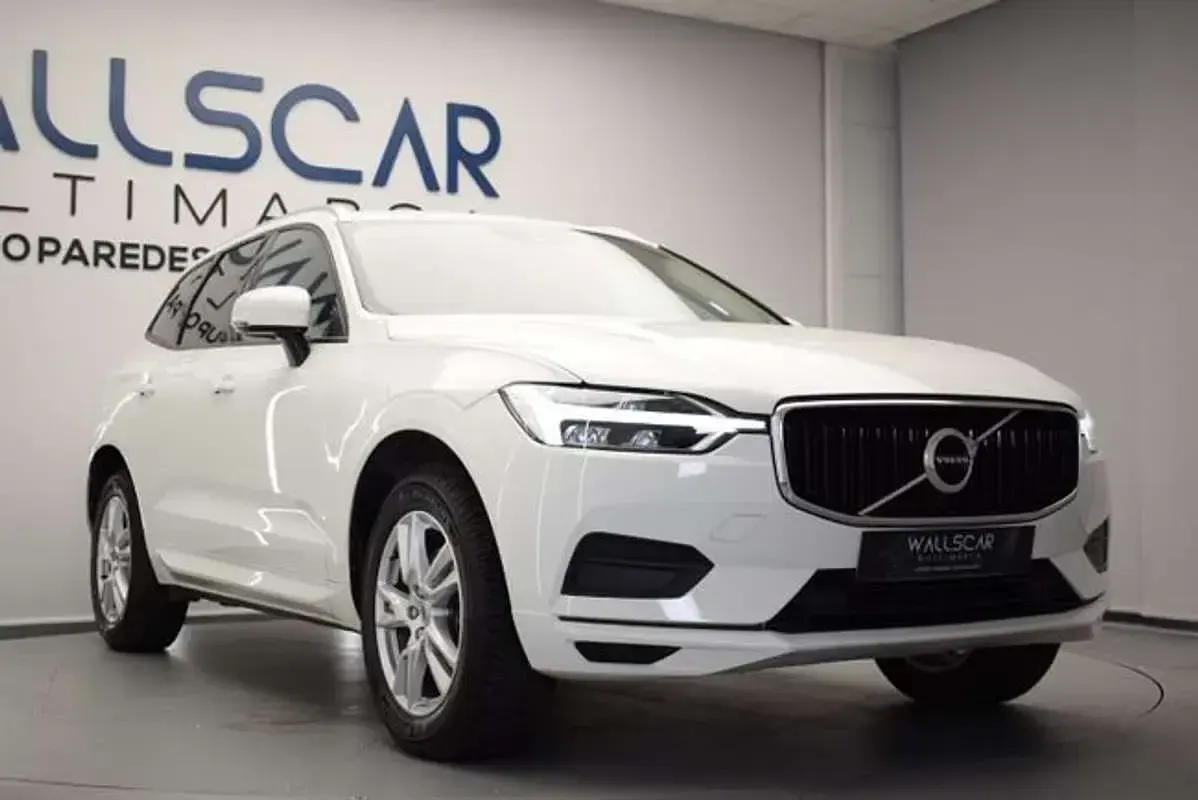 Usado Volvo XC60 Momentum 151 CV (111 kW) 2018 Blanco SUV