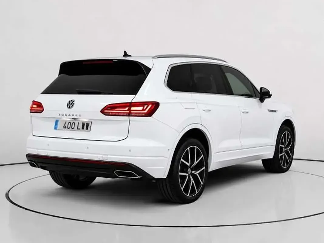 Usado VW Touareg Elegance 286 CV (210 kW) 2022 Blanco SUV
