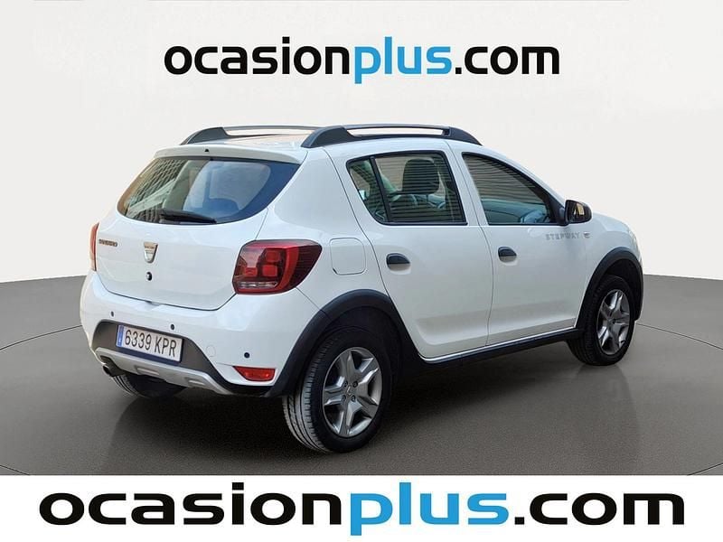 Usado Dacia Sandero Comfort 90 CV (66 kW) 2018 Blanco Utilitario