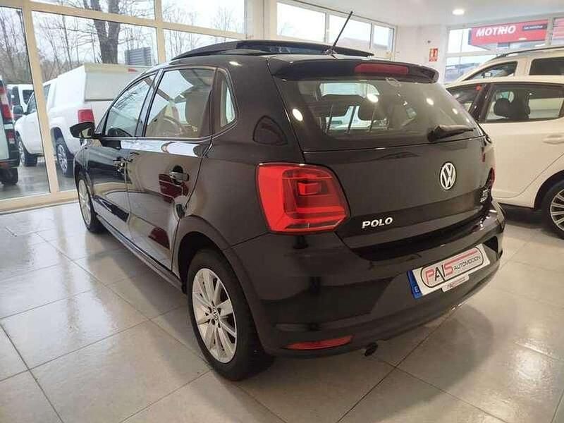 Usado VW Polo Sportline 90 CV (66 kW) 2014 Negro Utilitario