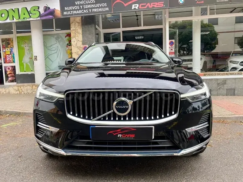 Usado Volvo XC60 Inscription 350 CV (257 kW) 2022 Negro SUV