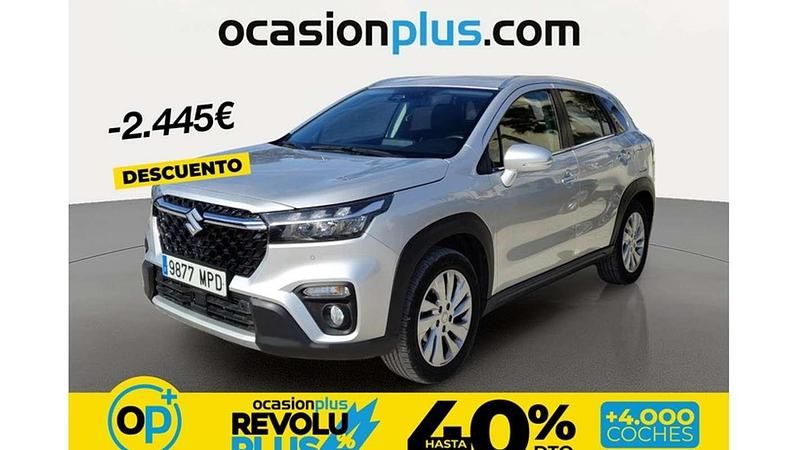 Usado Suzuki SX4 129 CV (94 kW) 2024 Plateado SUV