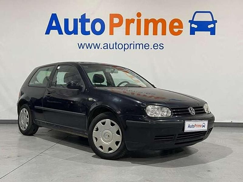 Usado VW Golf IV 105 CV (77 kW) 2003 Negro Utilitario