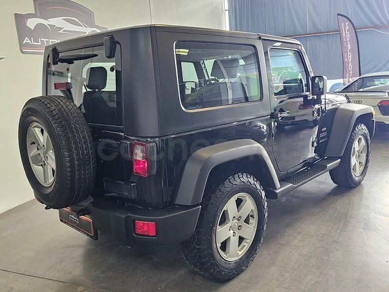 Usado Jeep Wrangler Unlimited Rubicon 177 CV (130 kW) 2008 Negro SUV