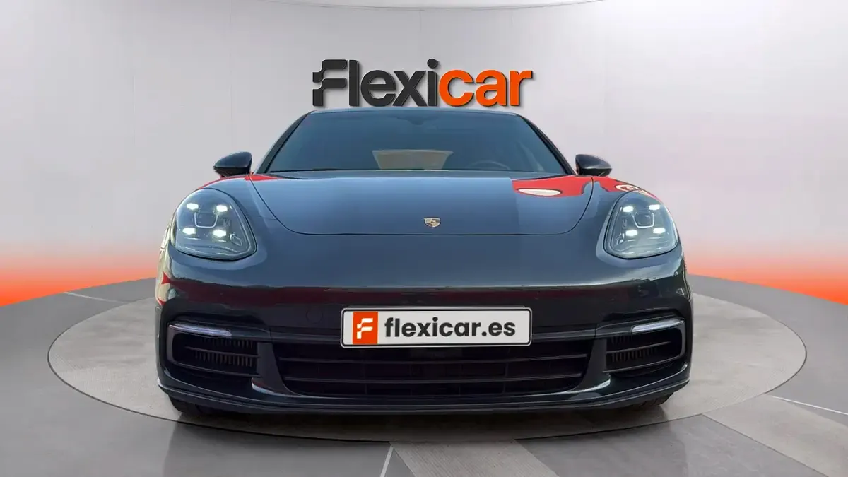 Begagnad Porsche Panamera Sport Turismo 462 HK (339 kW) 2018 Svart Kombi
