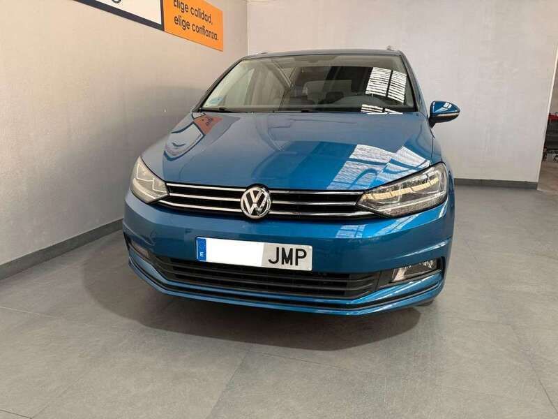 Usado VW Touran Advance 150 CV (110 kW) 2016 Azul Monovolumen