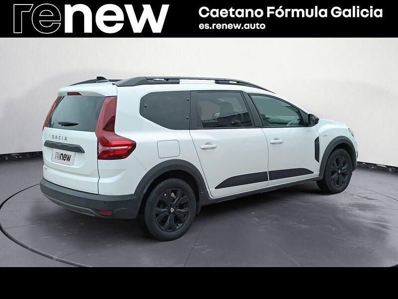 Usado Dacia Jogger Extreme 100 CV (73 kW) 2022 Blanco Monovolumen