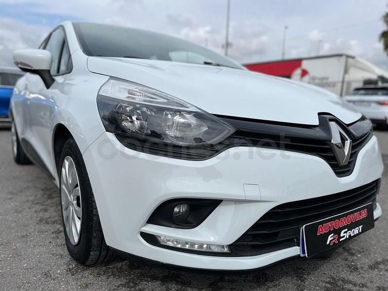 Usado Renault Clio GrandTour Life 75 CV (55 kW) 2018 Blanco Familiar