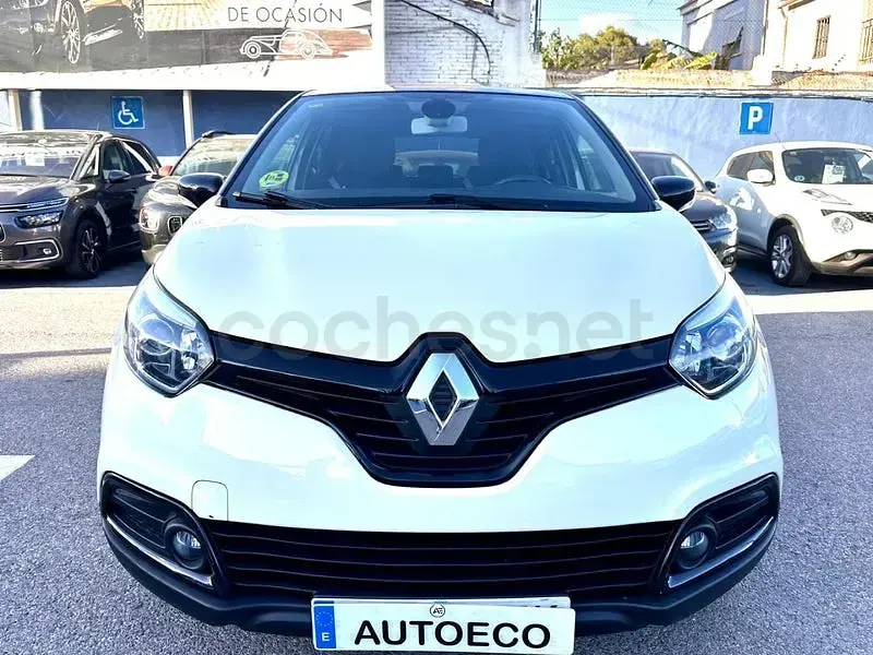 Usado Renault Captur 90 CV (66 kW) 2015 Beige SUV