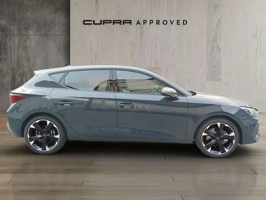 Usado Cupra Leon 204 CV (150 kW) 2025 Gris Utilitario