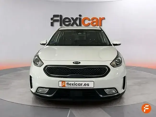 Usado Kia Niro 141 CV (103 kW) 2019 Blanco SUV