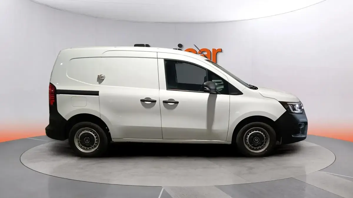 Begagnad Renault Kangoo 95 HK (69 kW) 2022 Vit Minibuss