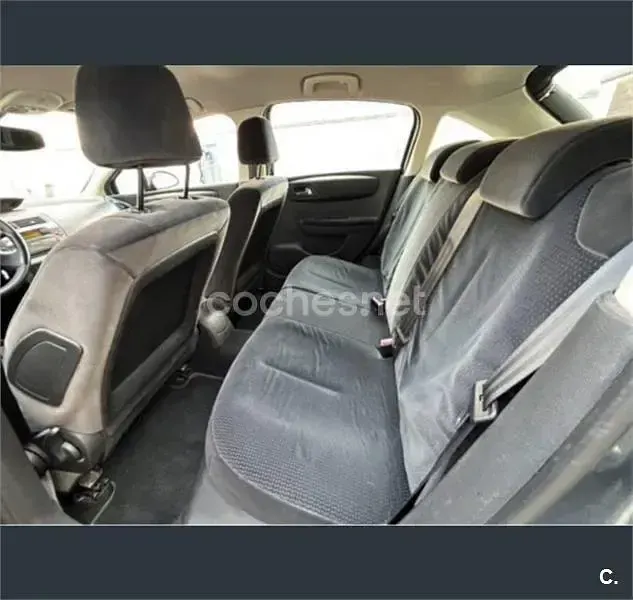 Usado Citroën C4 92 CV (67 kW) 2008 Gris / plata Berlina