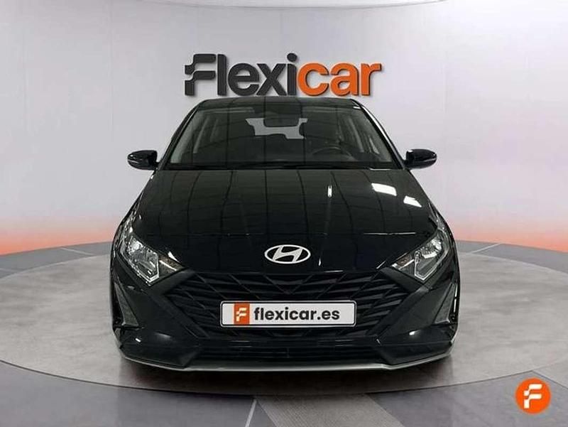 Usado Hyundai i20 84 CV (61 kW) 2024 Negro Utilitario