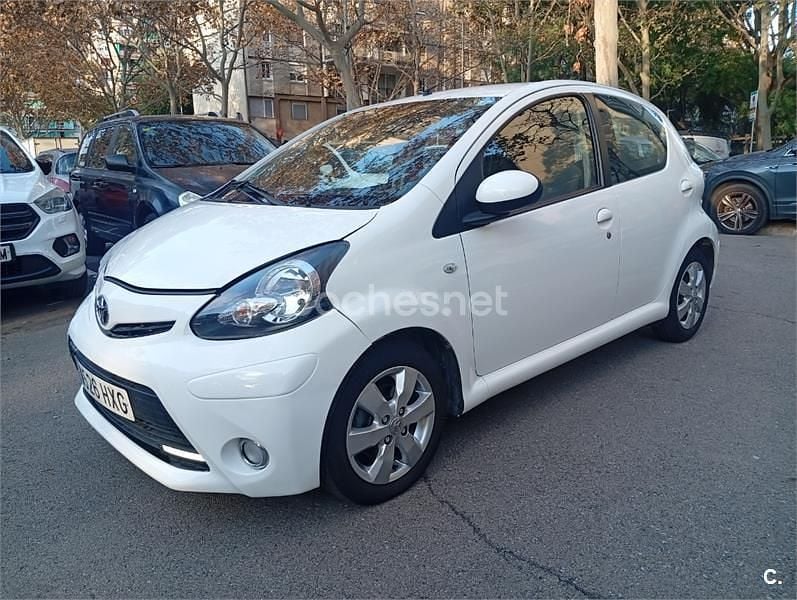 Blanco Usado 2014 Toyota Aygo Live Utilitario | 5000 € (Super precio) - Imagen 1/4