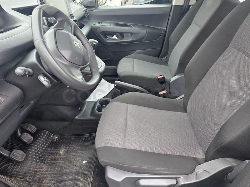 Usado Peugeot Rifter Active 100 CV (73 kW) 2021 Gris / plata Monovolumen