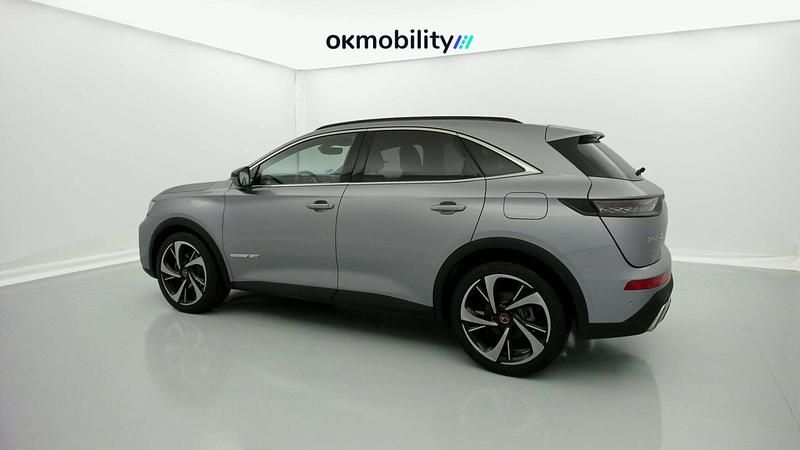 Usado DS Automobiles DS7 Crossback Performance Line Plus 300 CV (220 kW) 2022 Gris artense SUV