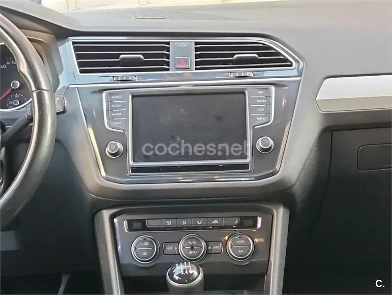 Usado VW Tiguan Advance 150 CV (110 kW) 2017 Negro SUV